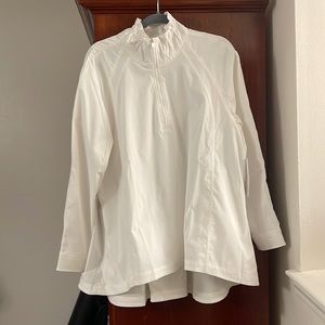 Athleta advantage poplin top Large